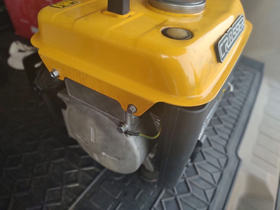 Генератор бензиновий 650w Crosser