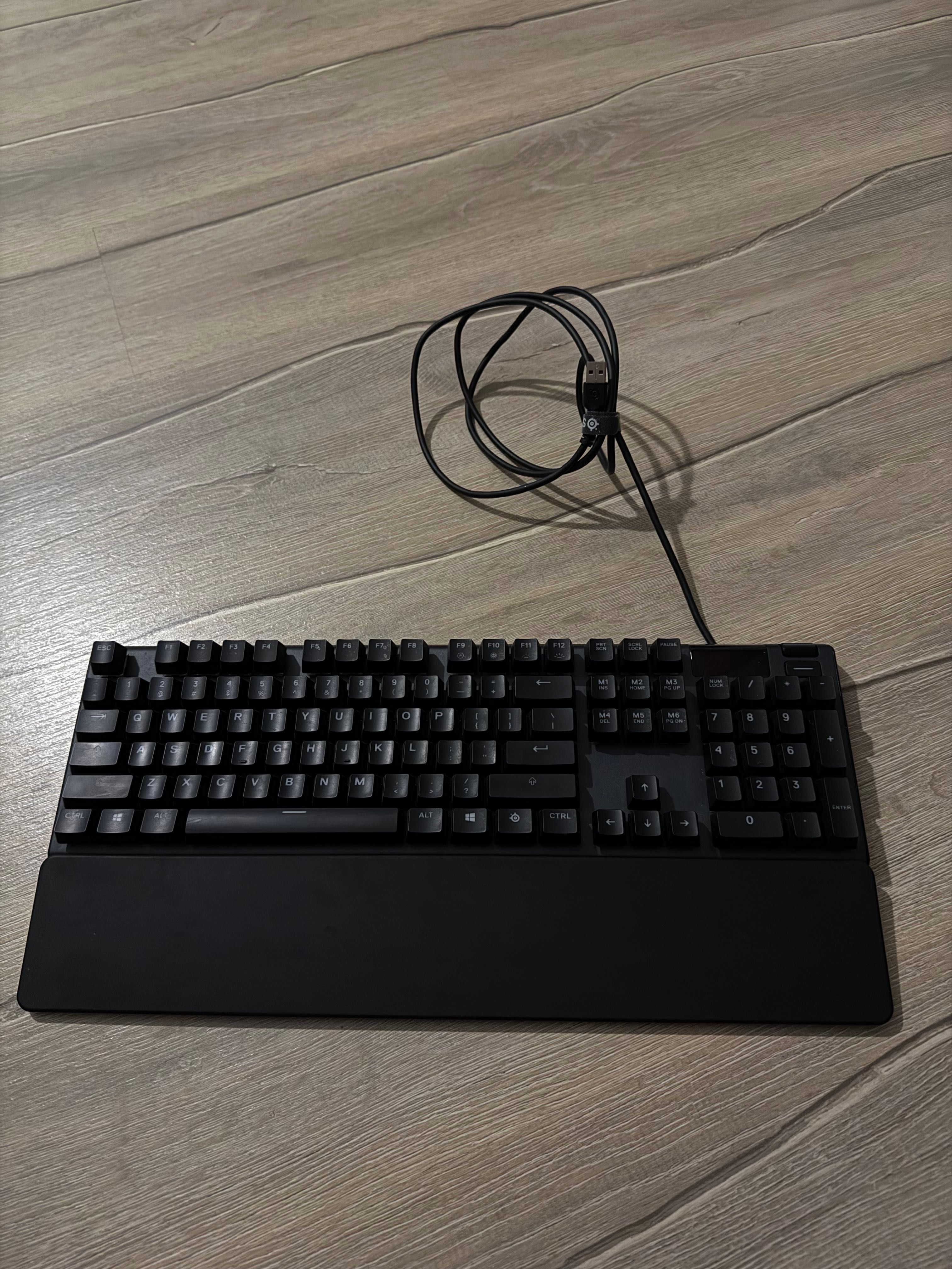 Steelseries apex 5