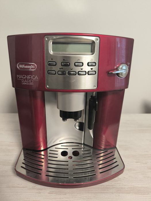 Кофеварка Кофемашина Delonghi Magnifika