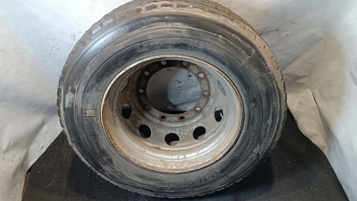 Koło Opona Felga 1x R22,5 Bridgestone U-ap 001, 275/70
