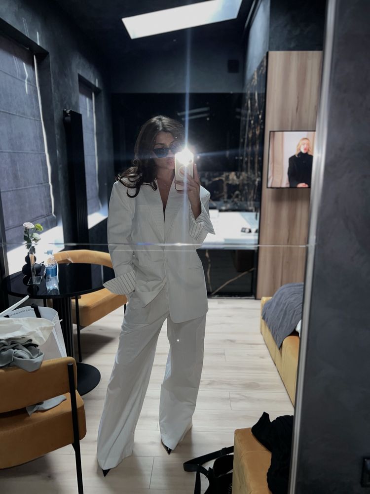 оверсайз піджак Zara білий з полоскою