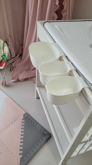 Przewijak guliver ikea, mata i zestaw akcesoriów