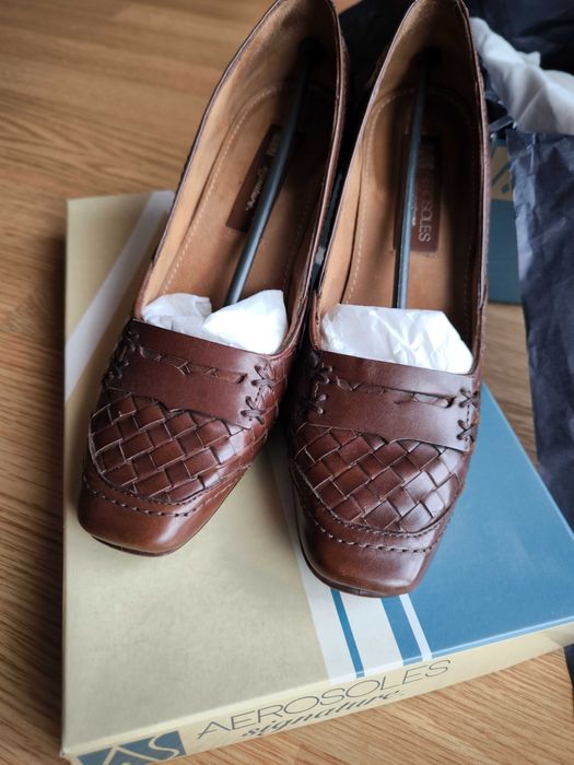 Sapatos castanhos clássicos em pele Aerosoles tamanho 37