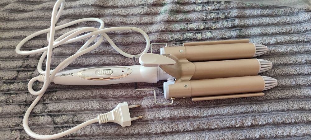 Плойка Geemy GM-1988