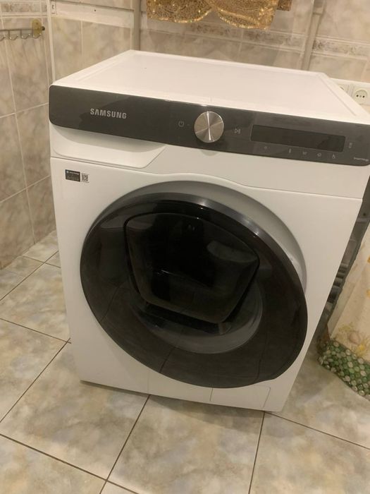 Прально-сушильна машина Samsung WD80T554CBT/UA