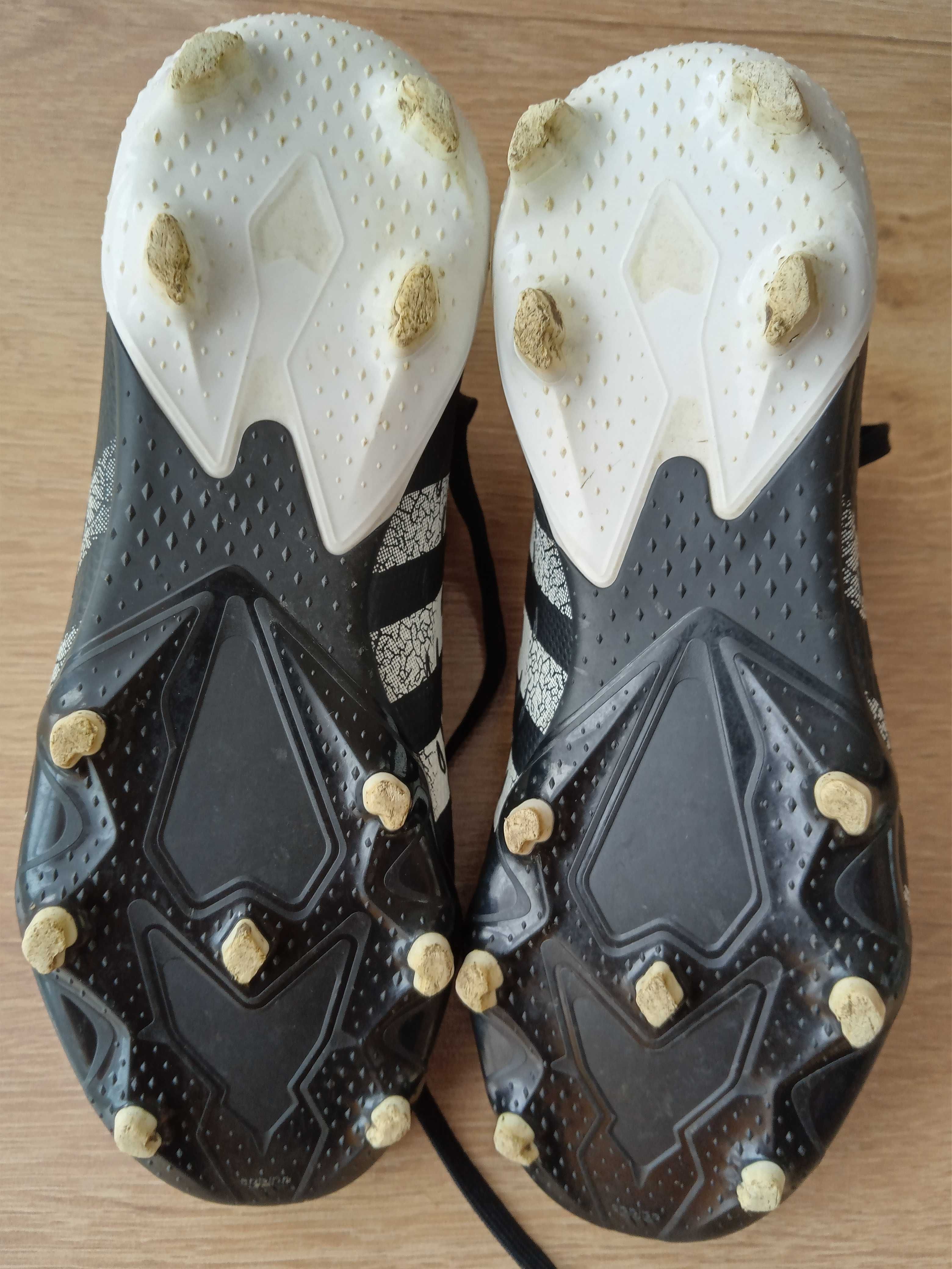 Korki adidas Predator rozmiar 34