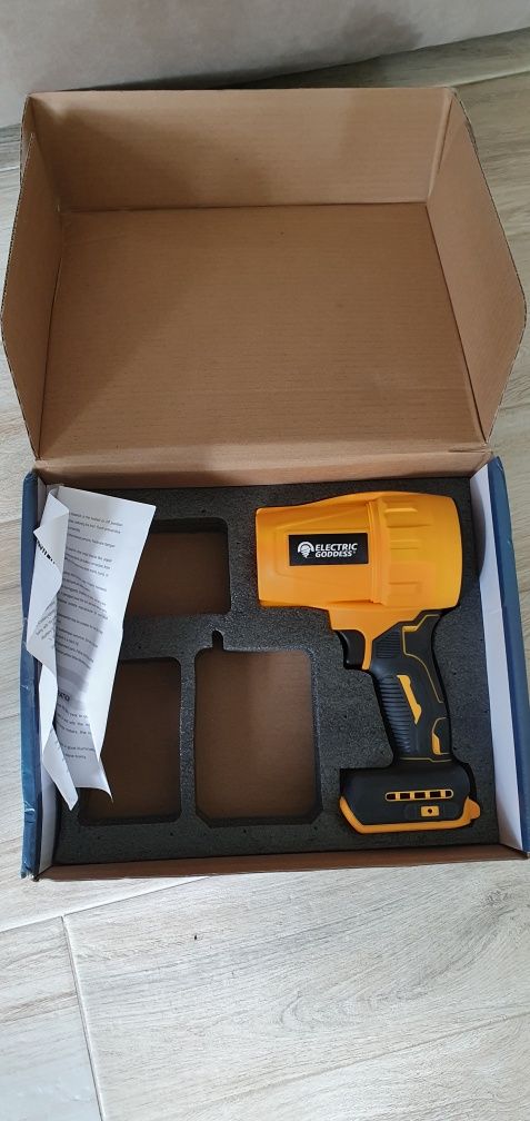 Dmuchawa do baterii dewalt