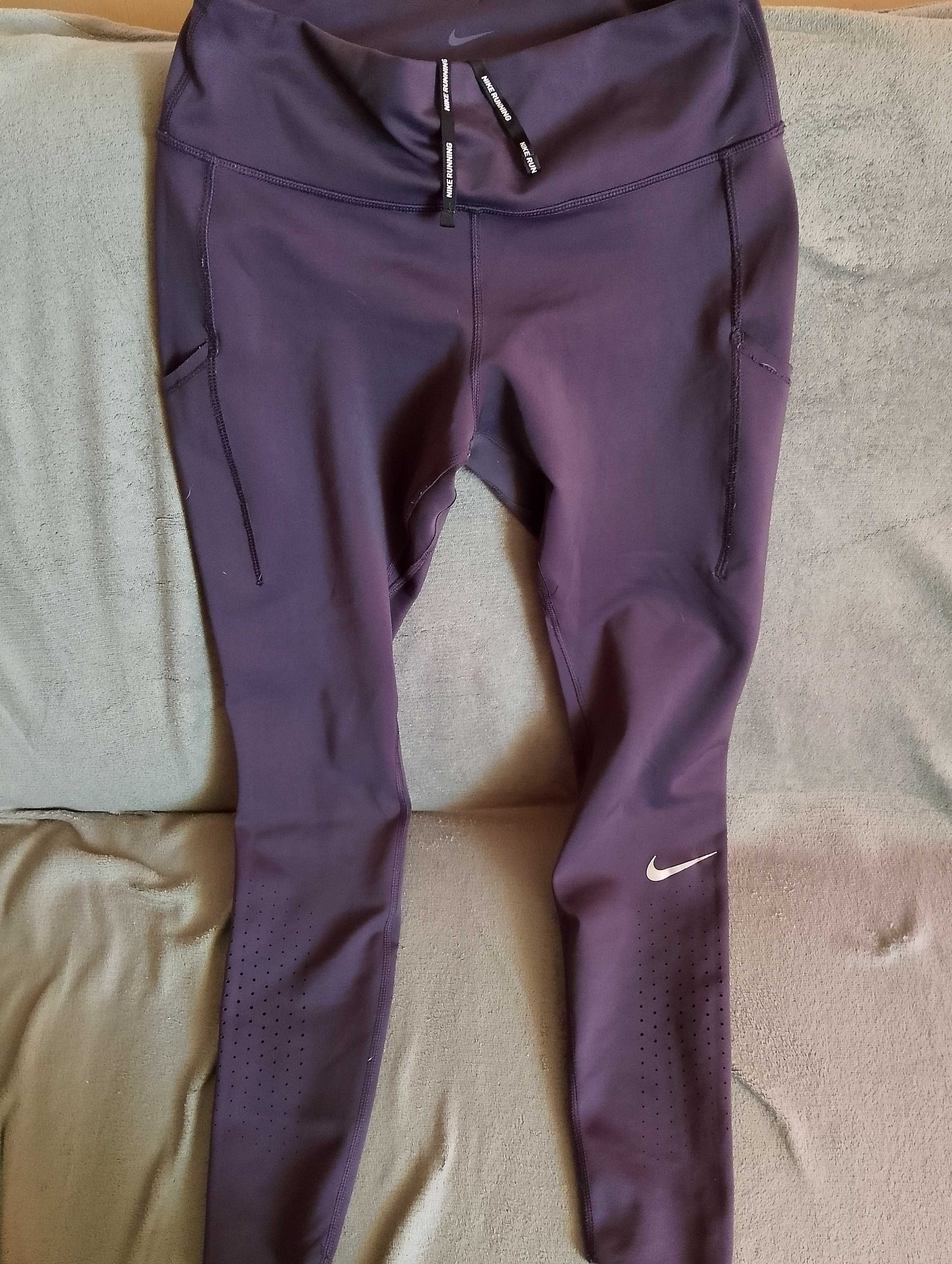 NIKE. Legginsy damskie.