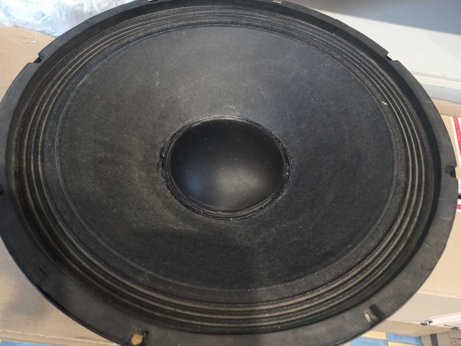 Динамик  Soundking FB 1501 8 ом БУ