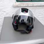 Vendo capacete praticamente novo 25€