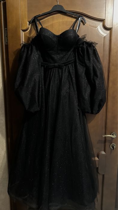 Вечірня/випускна сукня, чорна з блискітками