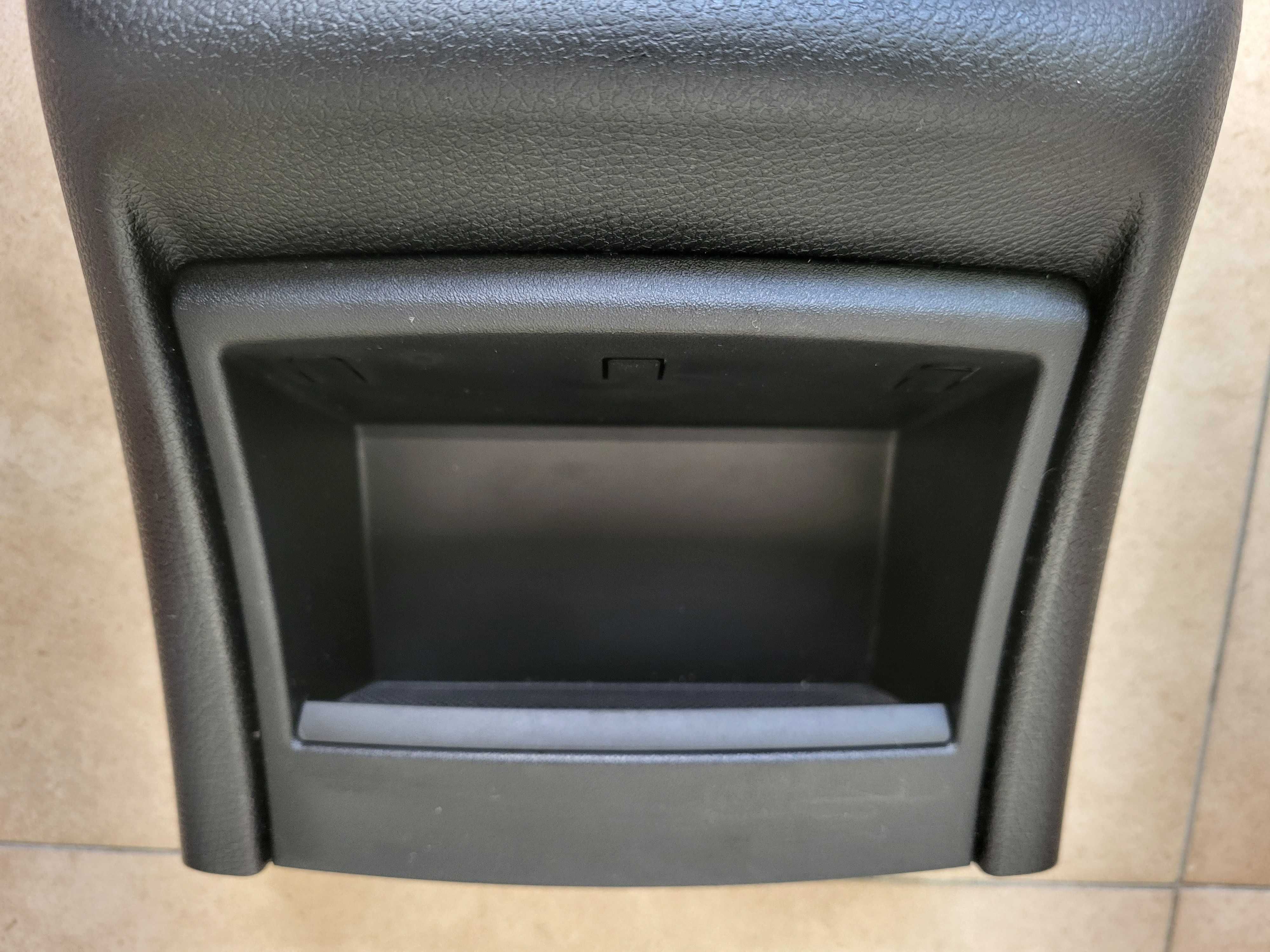 Consola original Mercedes classe C w205 com ventiladores