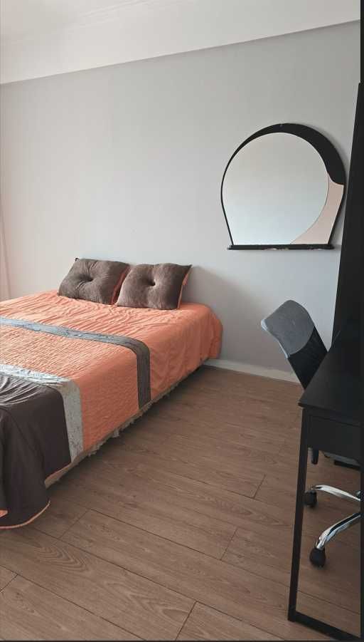 Quarto c/ Varanda - Camarate