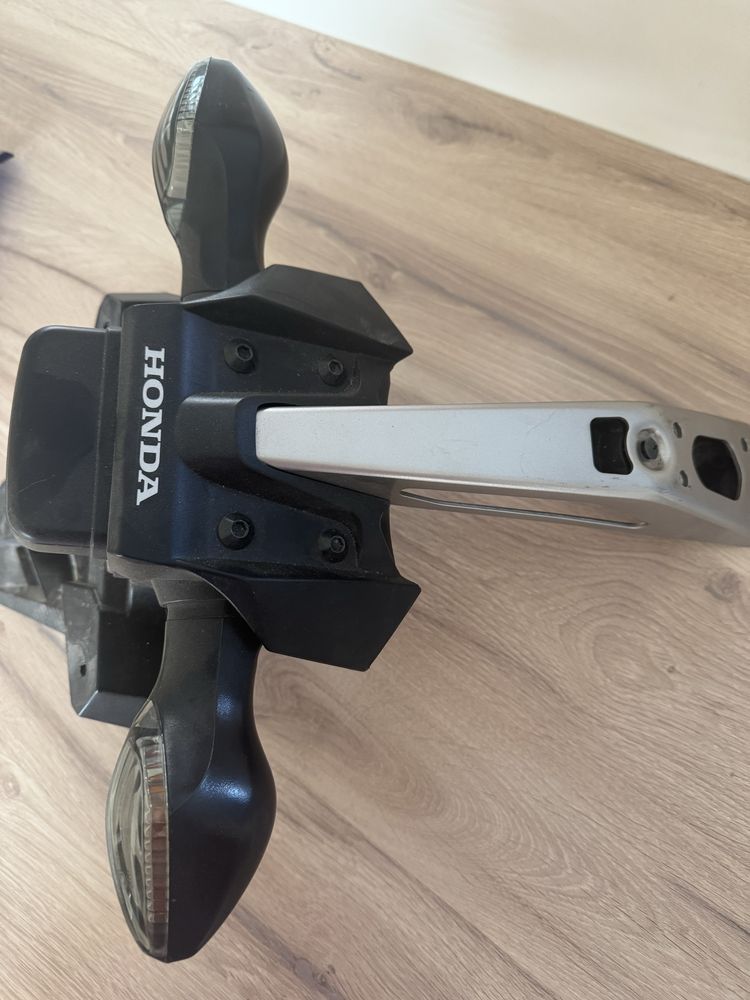 Uchwyt tablicy rejestracyjnej, kierunkowskazy tył Honda cbr500r