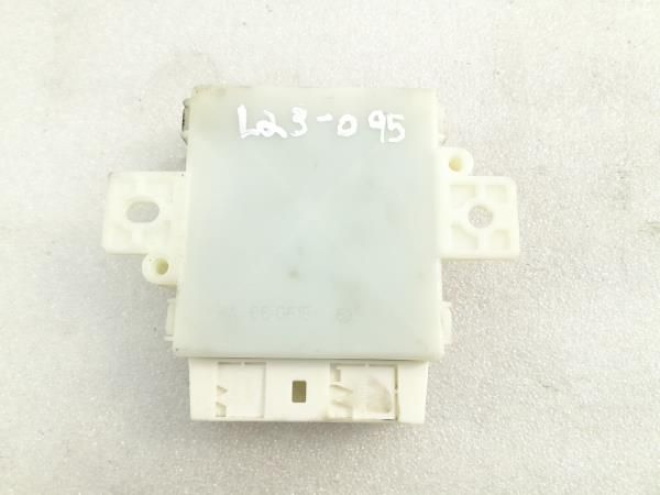 Módulo controlo de distância MERCEDES-BENZ Classe C (W204)