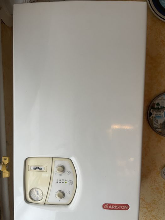 Котел газовый Ariston UNO
