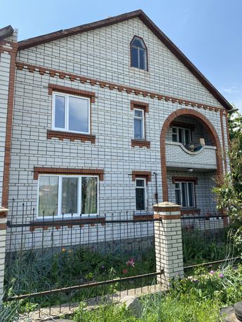 Большой двухэтажный Дом Миргород