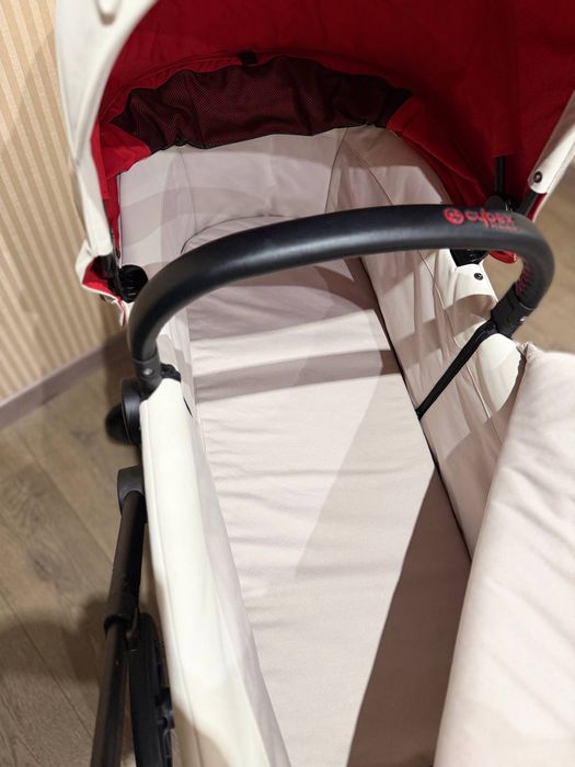 Продам cybex platinum Ferrari