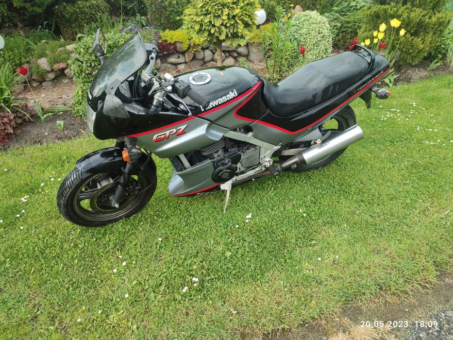 Kawasaki GPZ 500 S