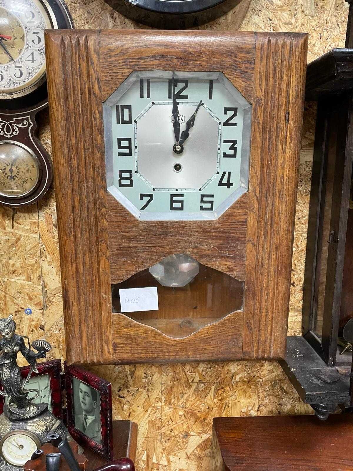 Relógio antigo de suspensão em parede, raro
