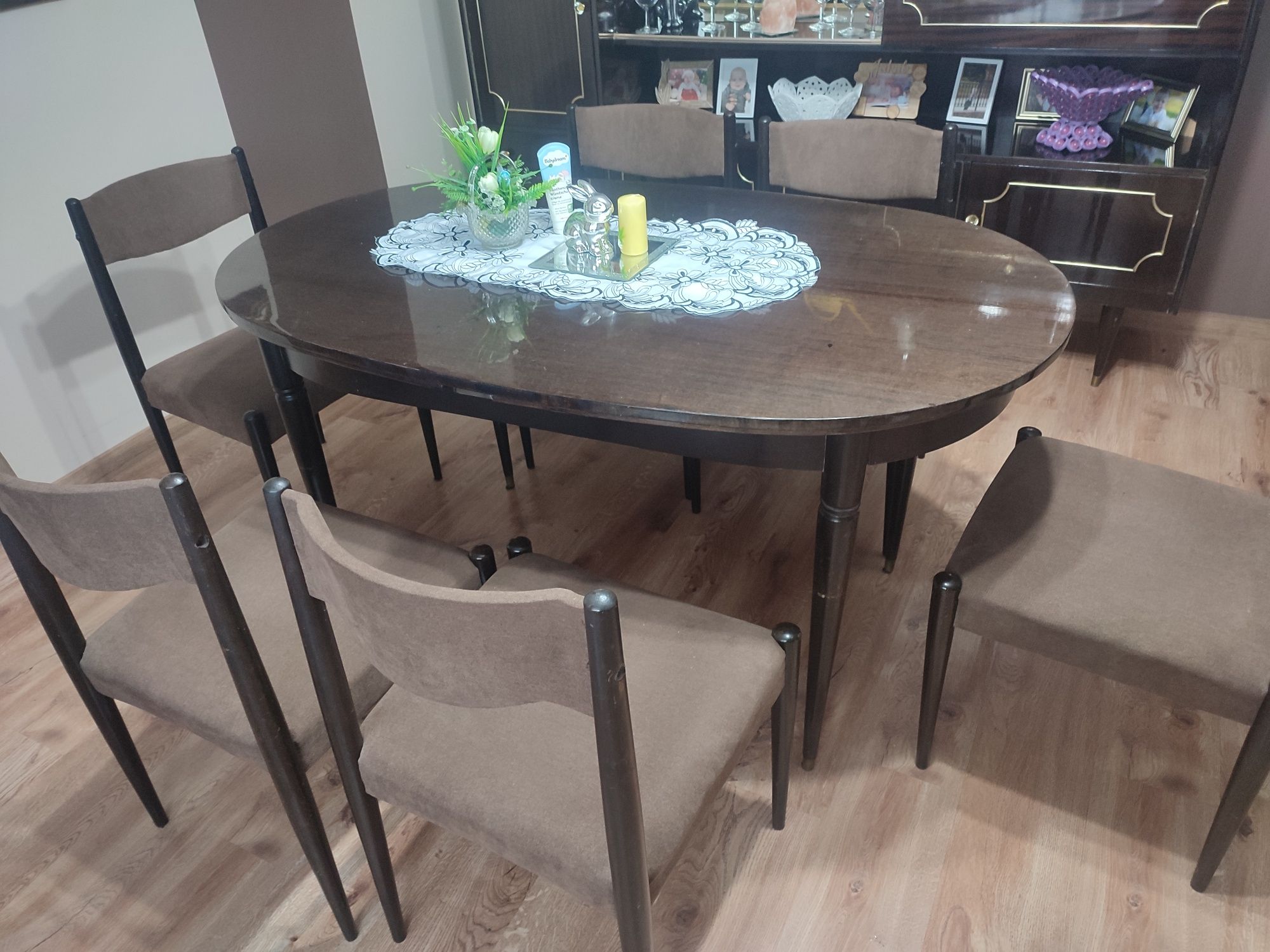 Stół rozkładany + 6 krzesła