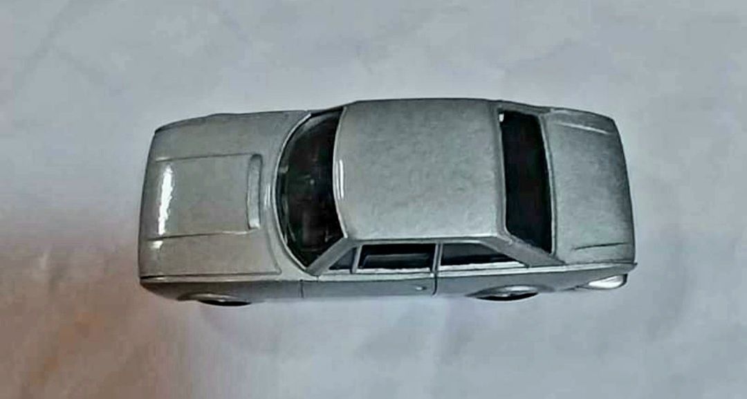 Miniatura da Solido Peugeot 504 escala 1/43