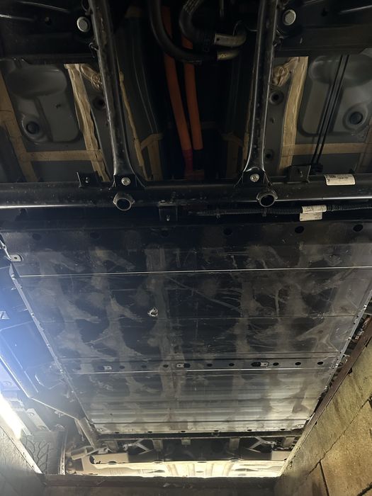 Капот крило батарея полуось салон фара бампер w242 w246 b class розбор