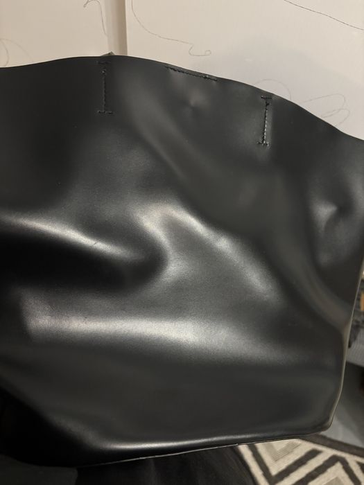 Жіноча  чорна сумка MOHITO