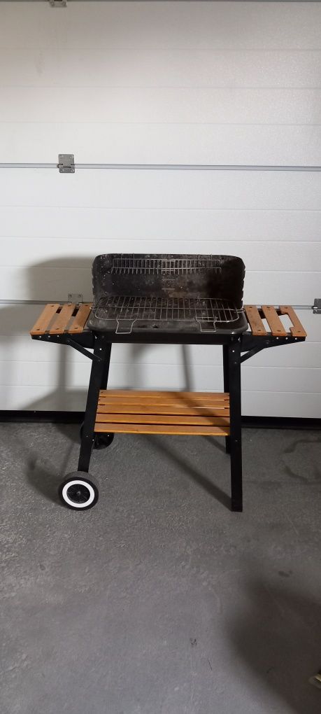 Grill węglowy okazja