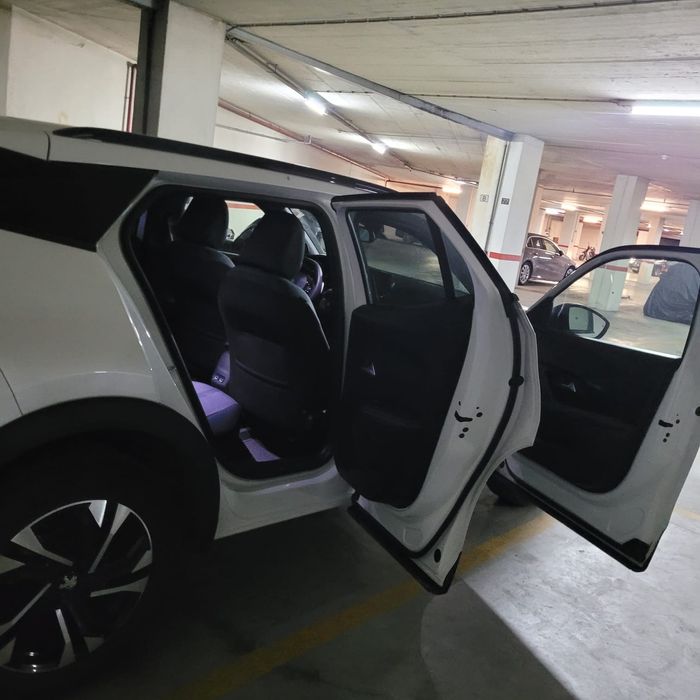 PEUGEOT 2008 semi-novo