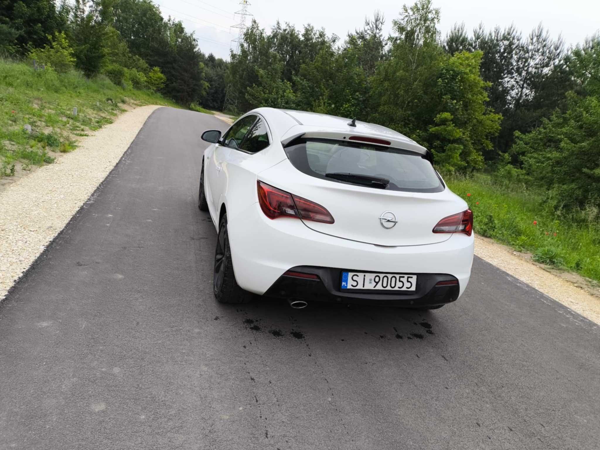 Astra GTC 1.6T 2011