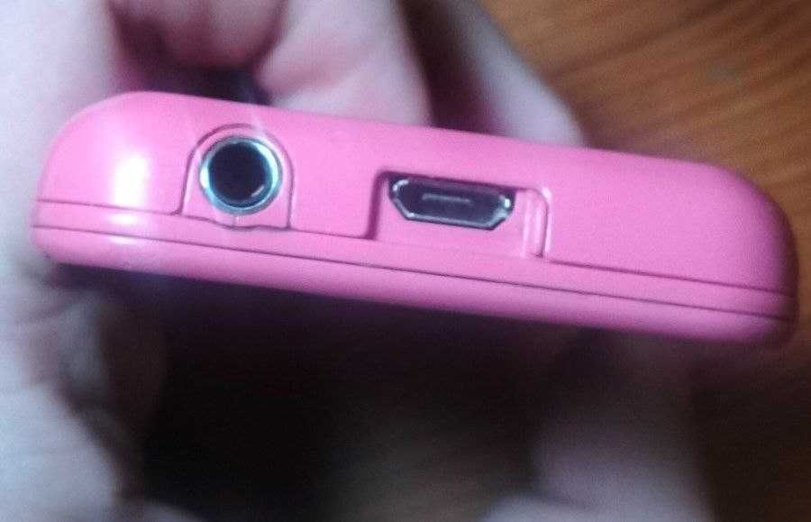 Смартфон Samsung Wave 525 GT-S5250