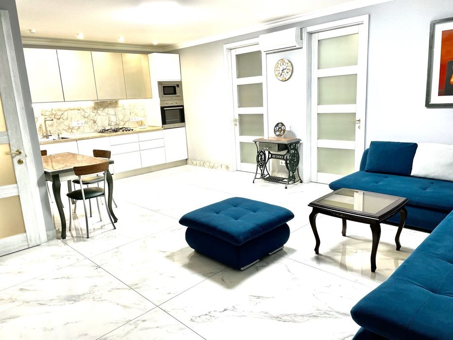 Продажа 3 к. Квартиры Премиум - класс ТРЦ "Аврора". Собственник