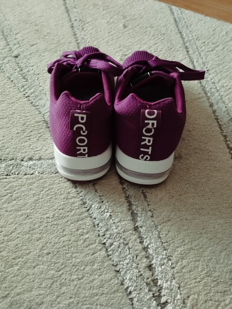Bordowe buty damskie