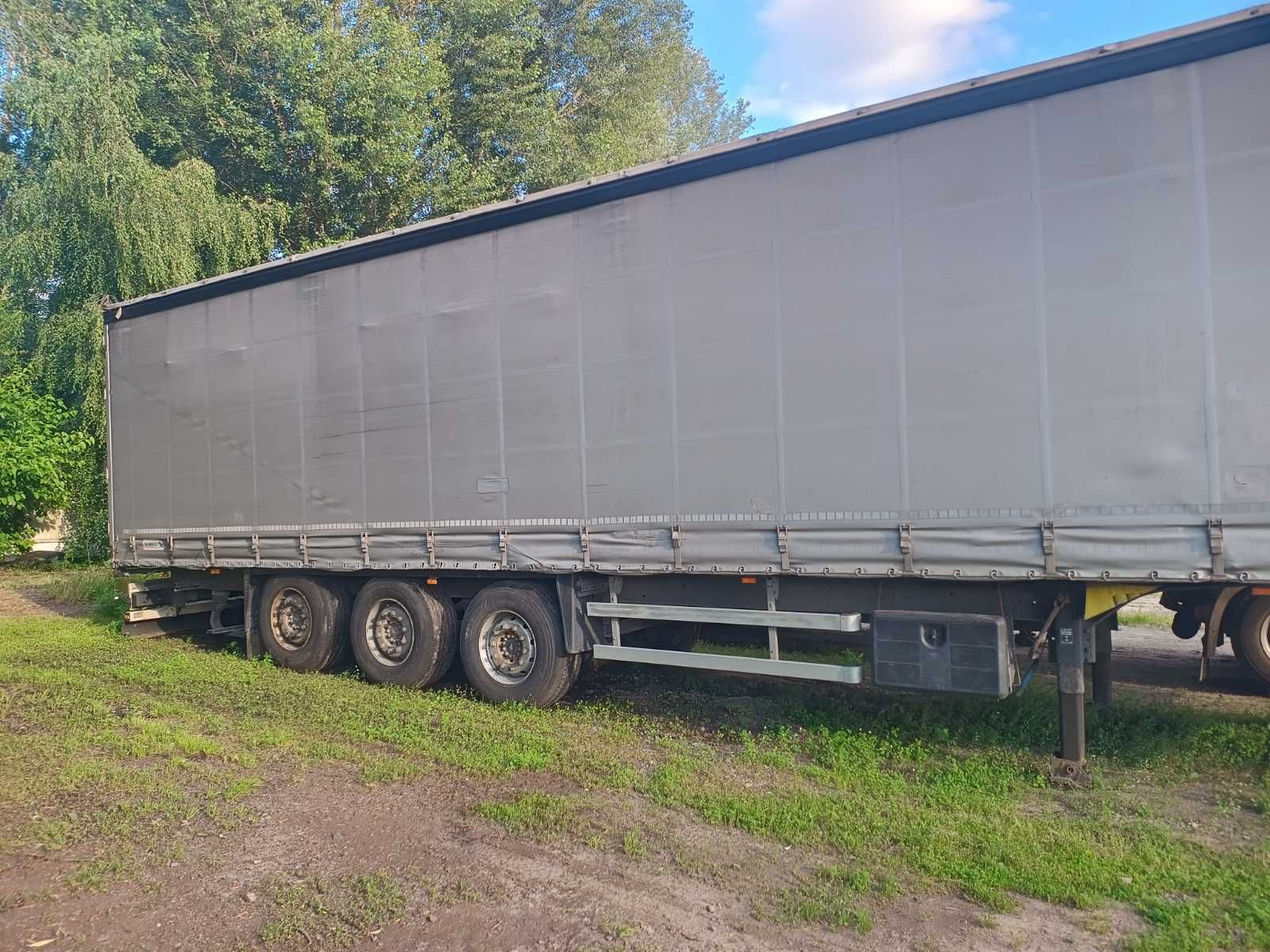 Schmitz Cargobull 2012
