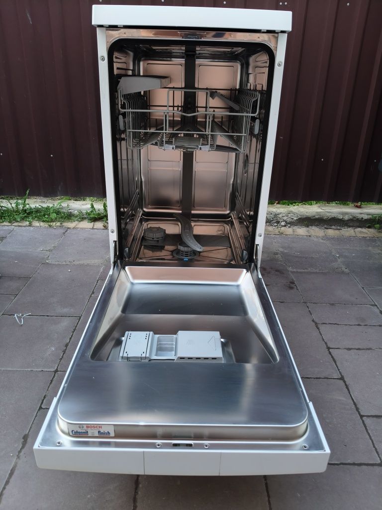 Посудомийка BOSCH Model SRS84T22/09  45 см