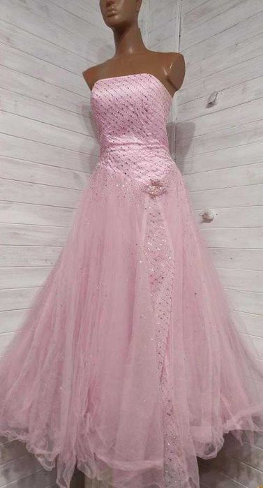 свадебное,новогоднее или праздничное платье,можно карнавальное