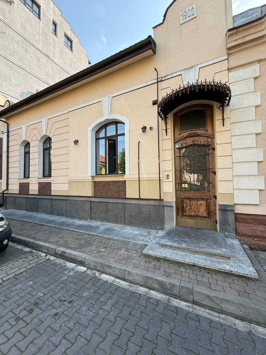 Продаю 3 кім. квартира в Австрійському Люксі з ремонтом та меблями