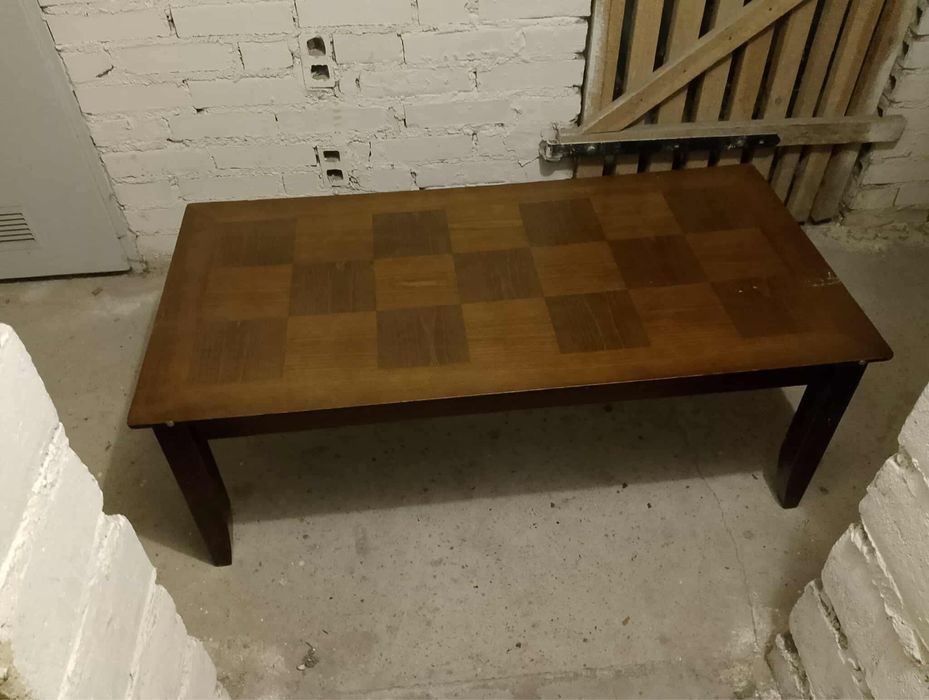 Stolik wzór kwadratów