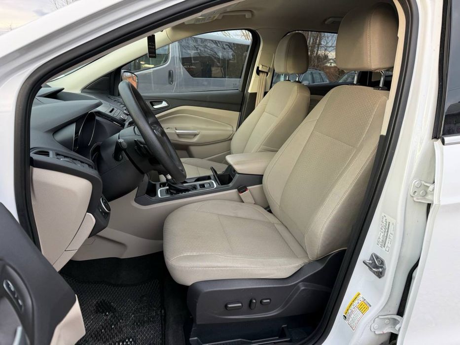 Форд ескейп 2016 рік