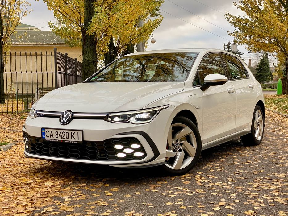 VW GOLF 8 GTE Плагін-Гібрид