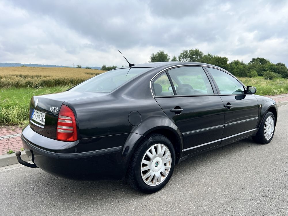 Skoda SuperB 1.9TDi 130km Xenon Hak 2004r