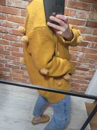 Gruby musztardowy sweter oversize pompony alpaka Zara