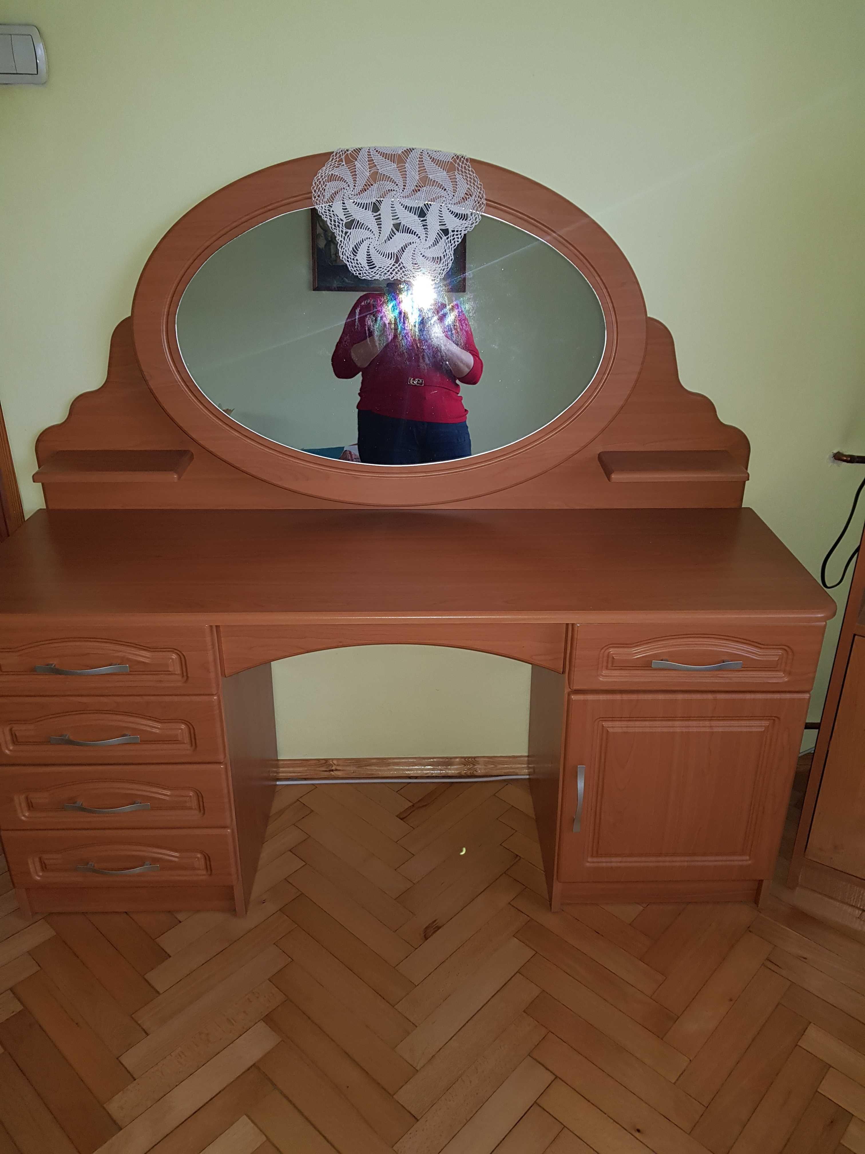 Sprzedam meble do sypialni