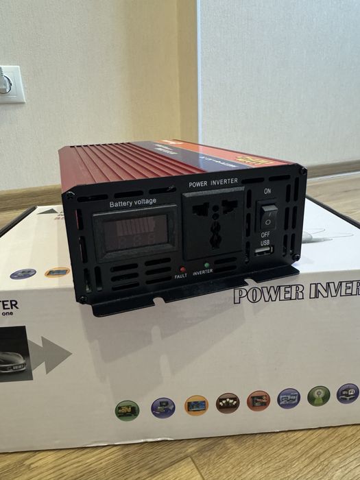 Автономний інвертор 2500W, 12/220V, модифікована синусоїда