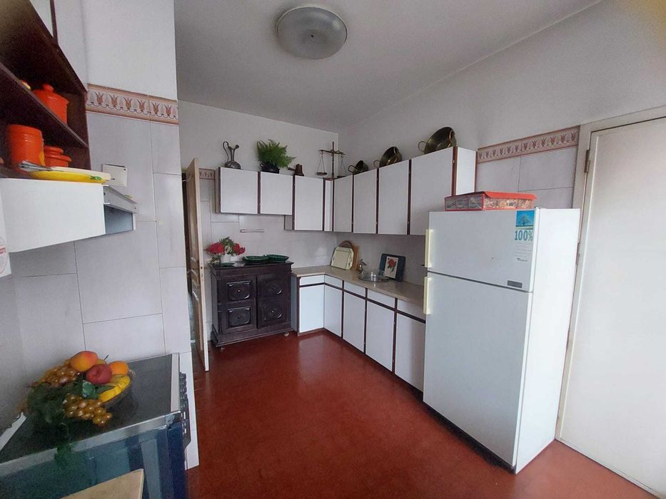 Elegante Apartamento T4 para venda em Miraflores (Algés - Oeiras)