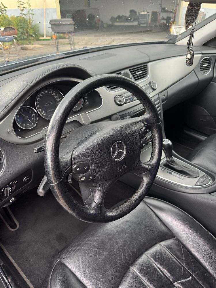 Mercedes cls 500