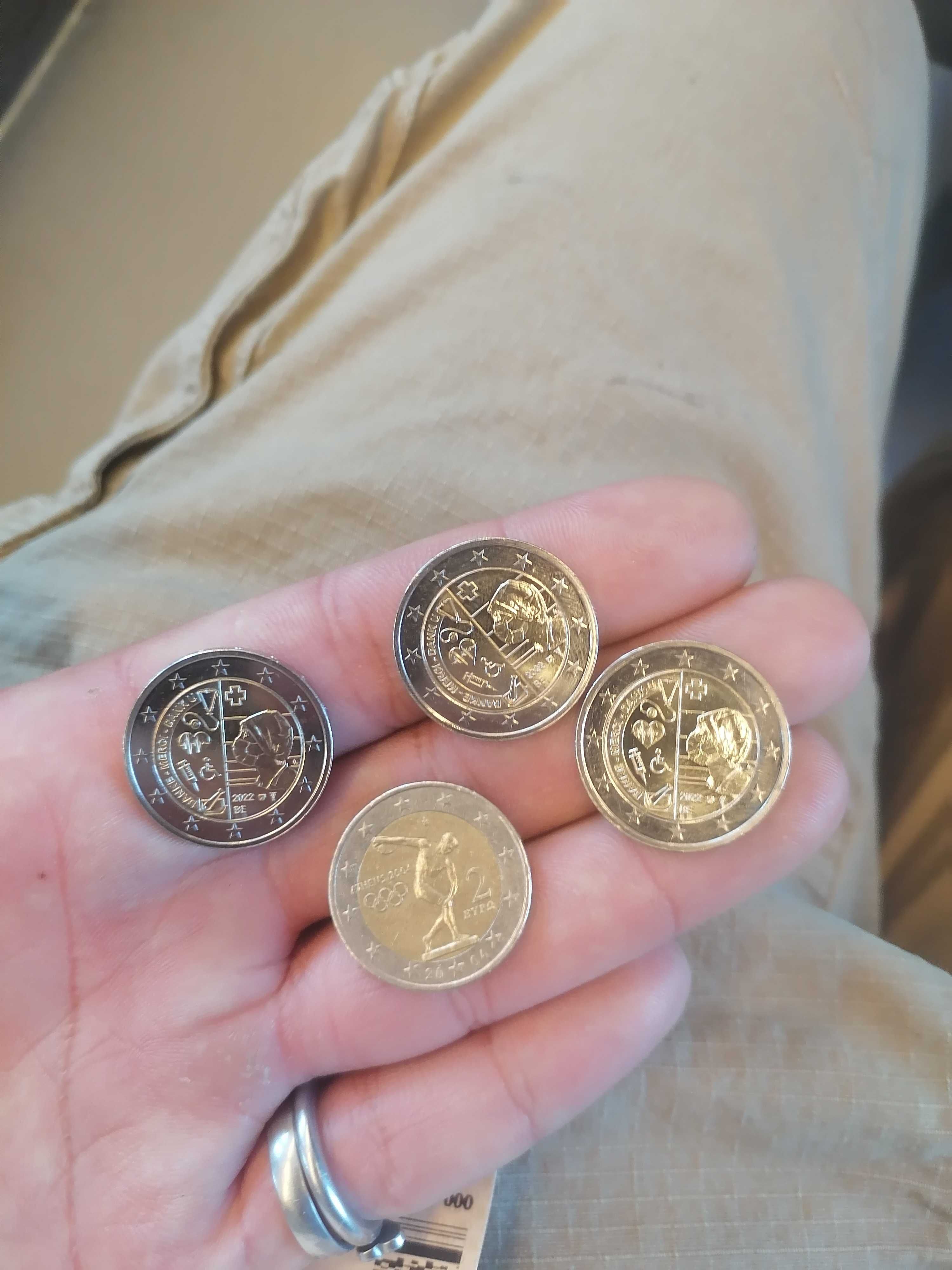 Vendo 4 moedas de 2€ por 10€ cada uma