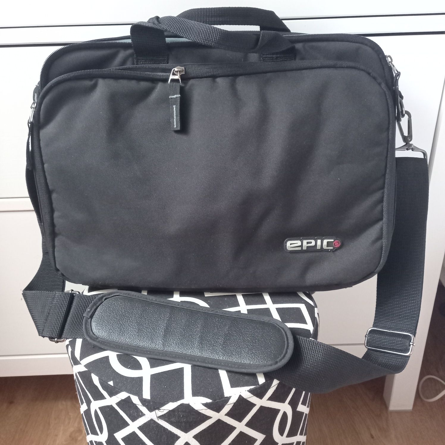 Torba do pracy na laptop dokumenty na pasku