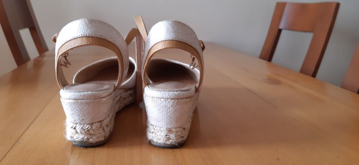 Espadryle na platformie